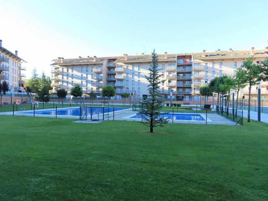 Precioso Atico Con Bonitas Vistas A La Pena Oroel Apartamento Jaca Exterior foto