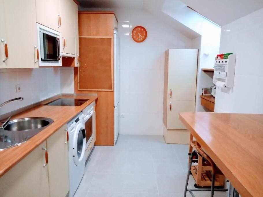 Precioso Atico Con Bonitas Vistas A La Pena Oroel Apartamento Jaca Exterior foto