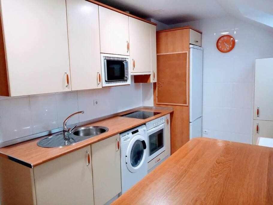 Precioso Atico Con Bonitas Vistas A La Pena Oroel Apartamento Jaca Exterior foto