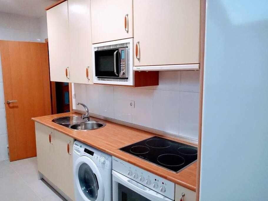 Precioso Atico Con Bonitas Vistas A La Pena Oroel Apartamento Jaca Exterior foto